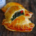 Receta de empanadillas hechas con queso de cabra y espinacas